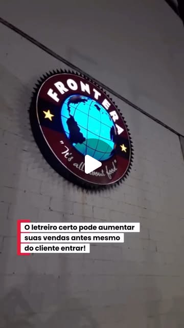 Fachada comercial com comunicação visual
